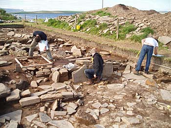 Recording goes on apace in Structure 14. Recording goes on apace in Structure 14.