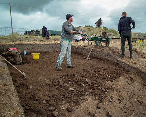 Declan and Rob continued to clear soil from Trench Y.