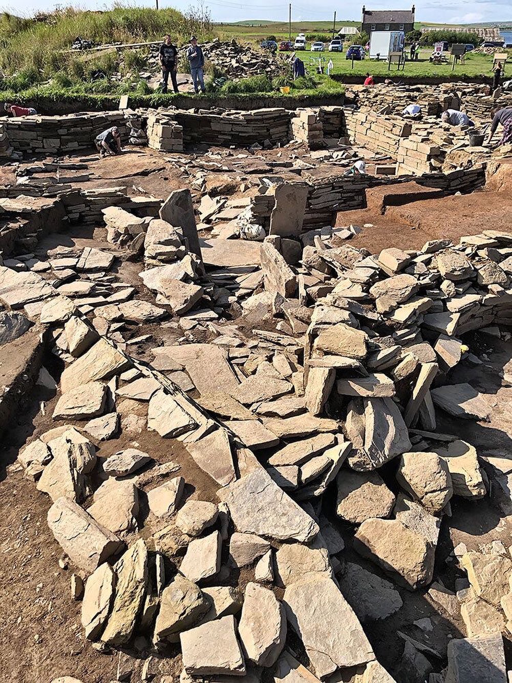 2019: A paved passage from the annexe outside Structure Twelve’s eastern entrance. A much-later, and not very well-built, addition to the original building c.3100BC building. (📷 Sigurd Towrie)
.
#Neolithic #OrkneyIslands #Orkney #VisitOrkney #Prehistoric Prehistory Archaeology Archeology Archaeologist NessOfBrodgar megalithic stenness excavation HeartOfNeolithicOrkney BritishArchaeology ArchaeologyLife scotland ScottishArchaeology